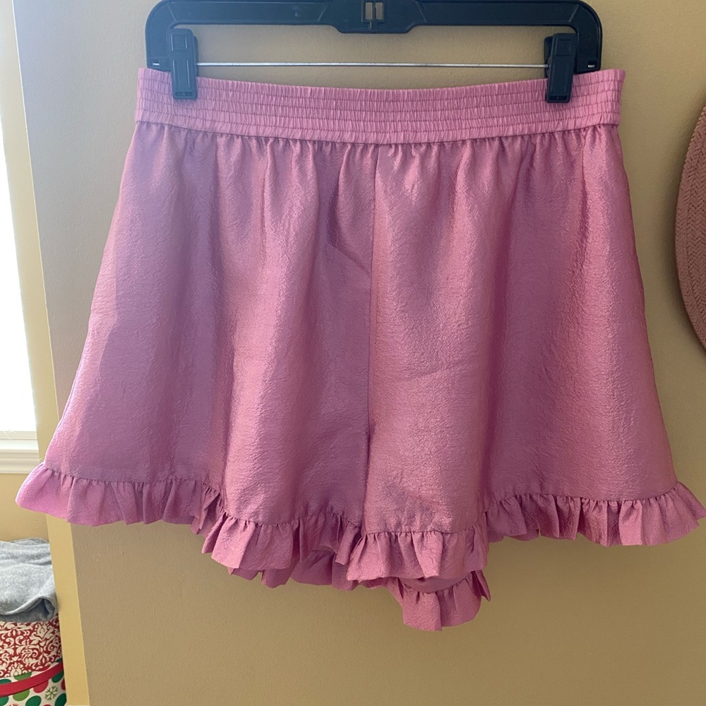 Stine Goya Ruffles textured short.